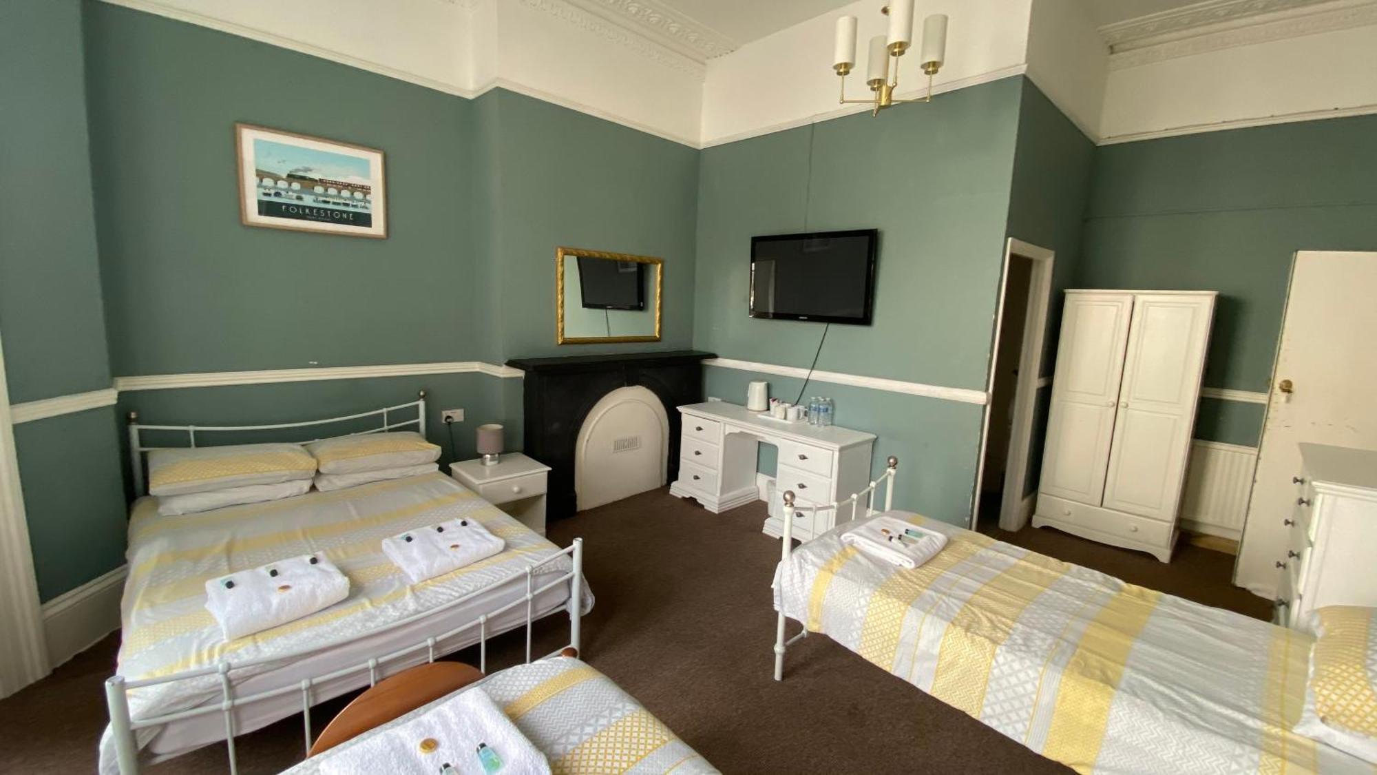 Westward Ho Hotel Фолькустоун Экстерьер фото