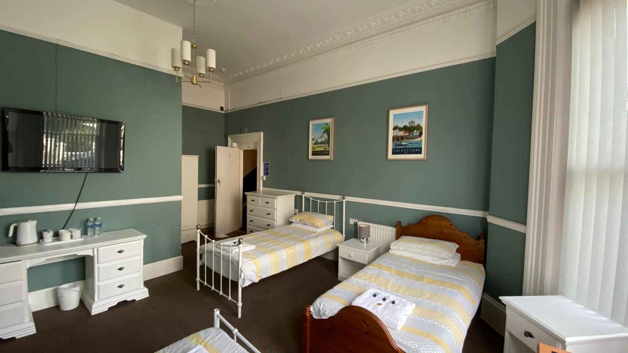 Westward Ho Hotel Фолькустоун Экстерьер фото
