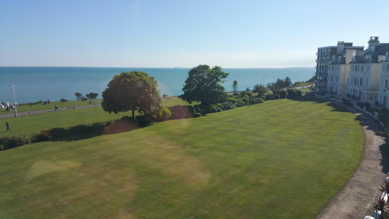 Westward Ho Hotel Фолькустоун Экстерьер фото